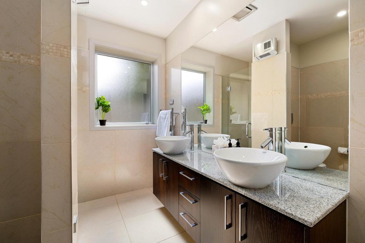 Luxury Lakeview Vista Apartment Wanaka Exterior photo